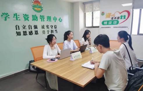 https://www.jxau.edu.cn/_upload/article/images/41/67/e4da58144eb2ae820ea5431da25f/7e9f9a8b-185d-4a97-b0ae-7a986c509da7.jpg
