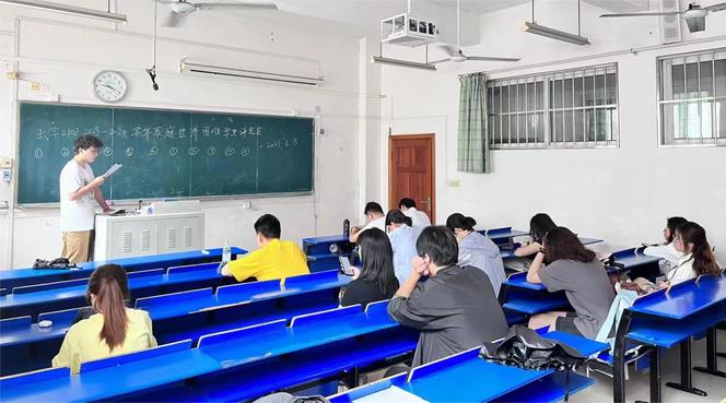 https://www.jxau.edu.cn/_upload/article/images/41/67/e4da58144eb2ae820ea5431da25f/4b9fc162-735e-426c-b2ed-a0833676b8c8.jpg